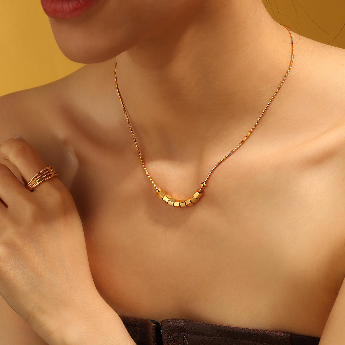 Geometric Pendant Necklace | Unisex Link Chain Necklace | ORLABYAMY