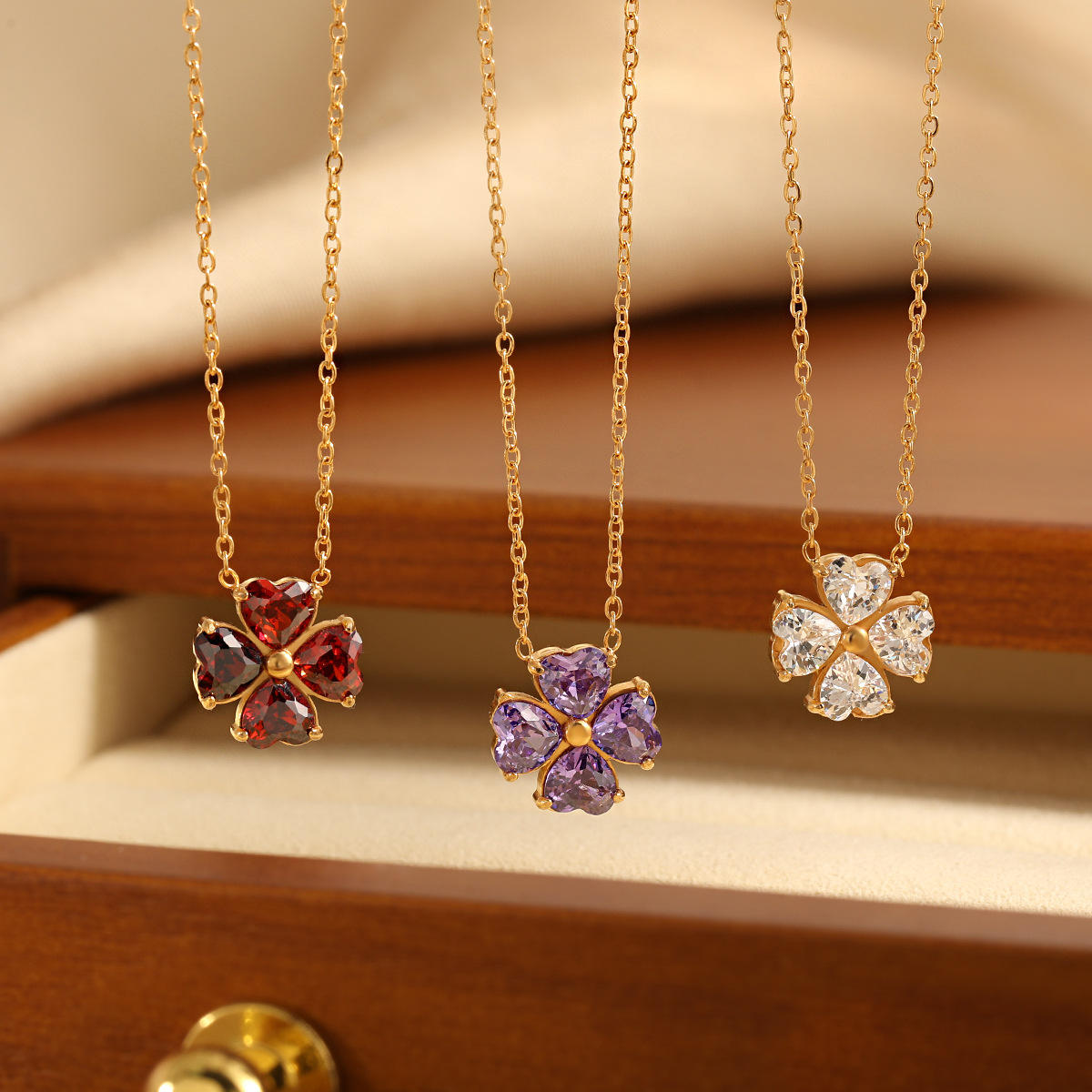 4 Leaf Clover Necklace | Clover Pendant Necklace | ORLABYAMY